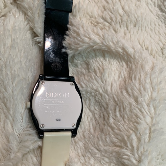 Nixon Ladies Watch - Picture 2 of 4